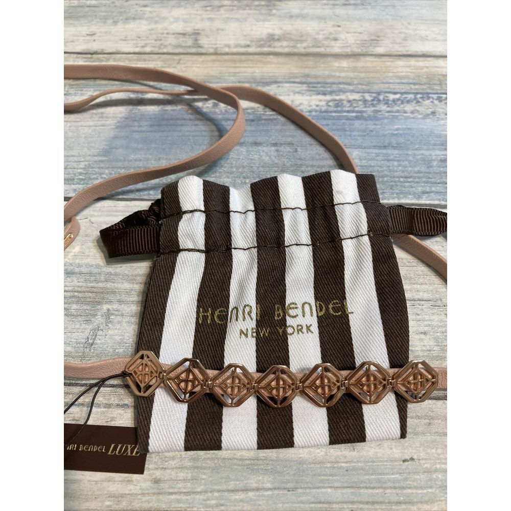 Henri Bendel Wrap‎ Choker Necklace NWT MSRP 98.00 Tan  Leather Gold Tone Pendant